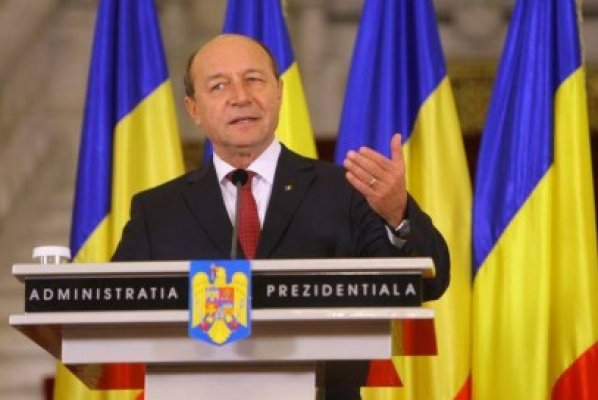 Băsescu: Noi punem la Portul Constanţa un manager care probabil acum descoperă vapoare şi pilotine